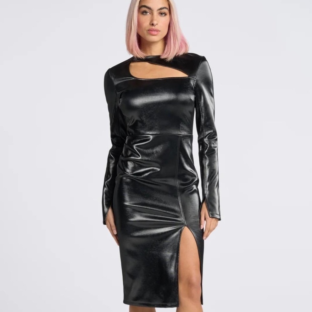 Revolve Lita By Ciara Black Midi Dress size Medium $398 NWT Sexy dress